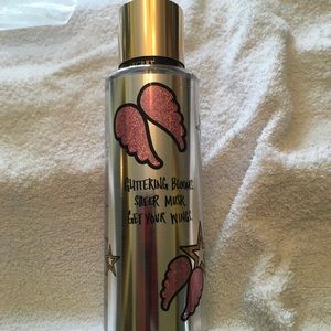 Victoria Secret Glittering Blooms Sheer Musk